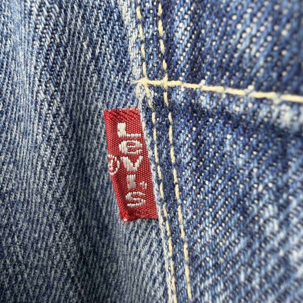 Levi's 557 Relaxed Boot Fit Jeans Medium Wash Cotton Denim Men's Size W38 x L30 - Picture 9 of 15